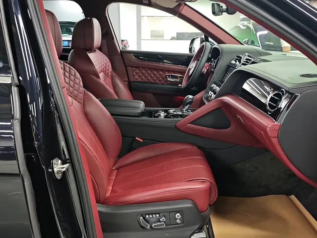 Bentayga 2022 4.0T V8 — миниатюра 12