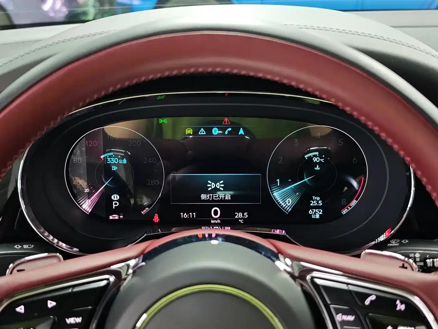 Bentayga 2022 4.0T V8 — миниатюра 21