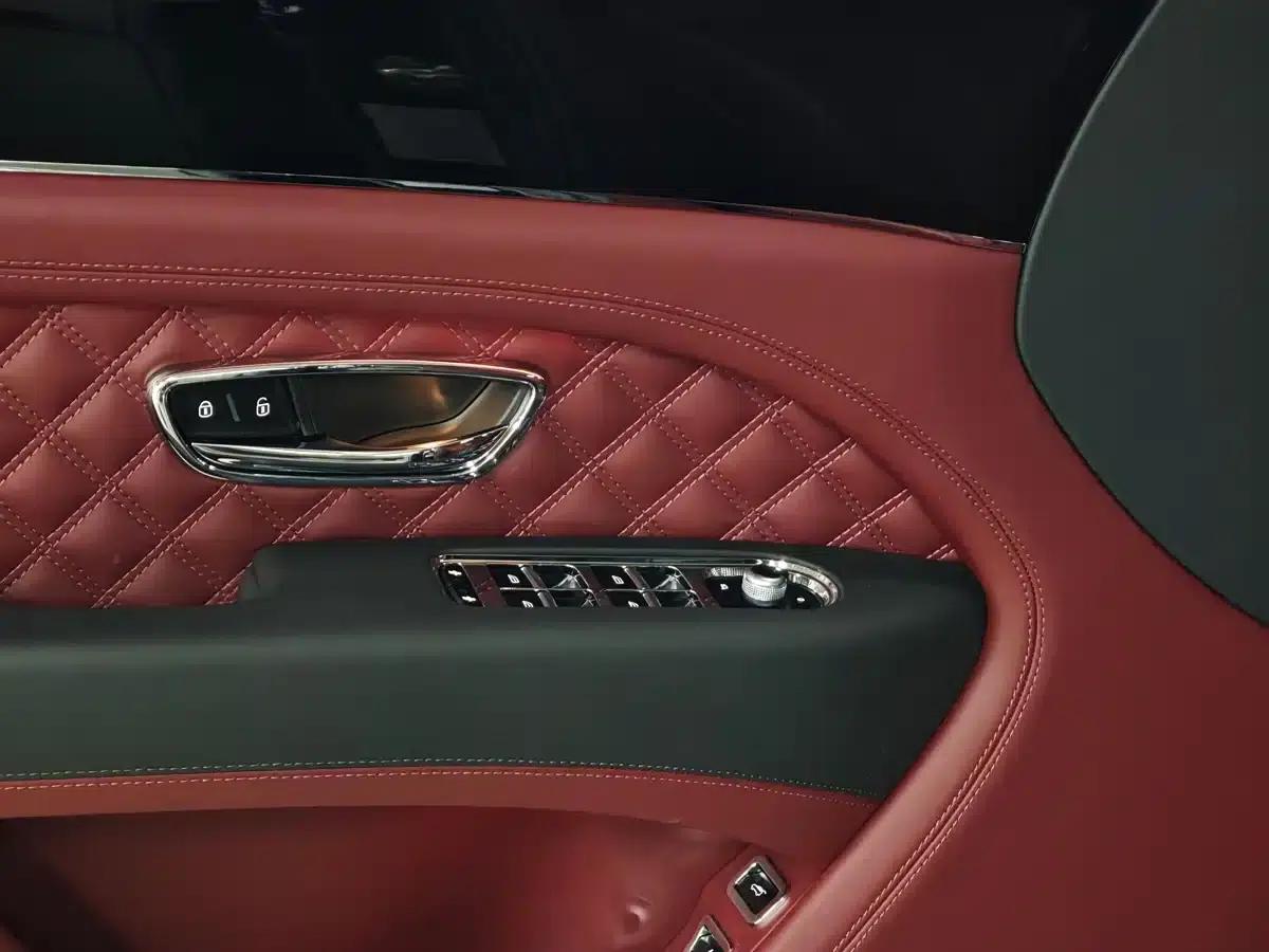 Bentayga 2022 4.0T V8 — миниатюра 23
