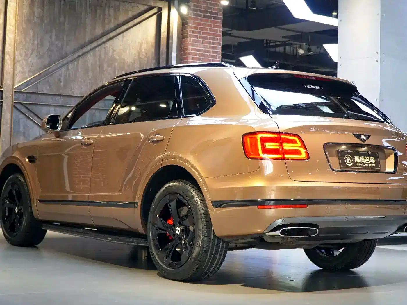 Bentayga 2018 4.0T V8 — миниатюра 7