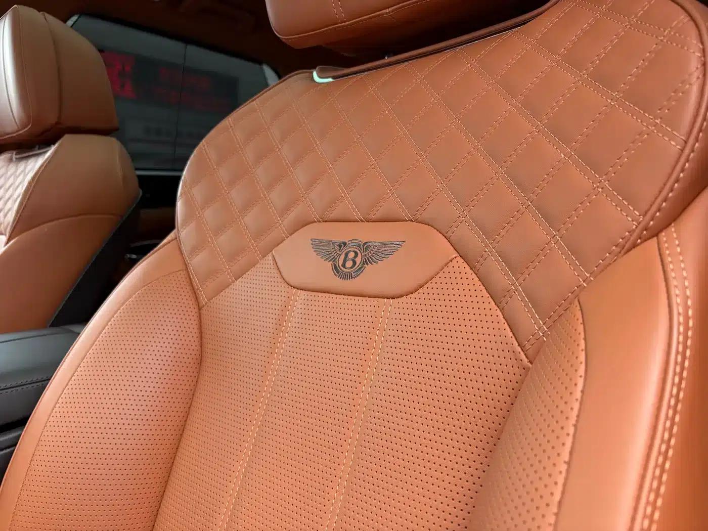 Bentayga 2022 4.0T V8 — миниатюра 17