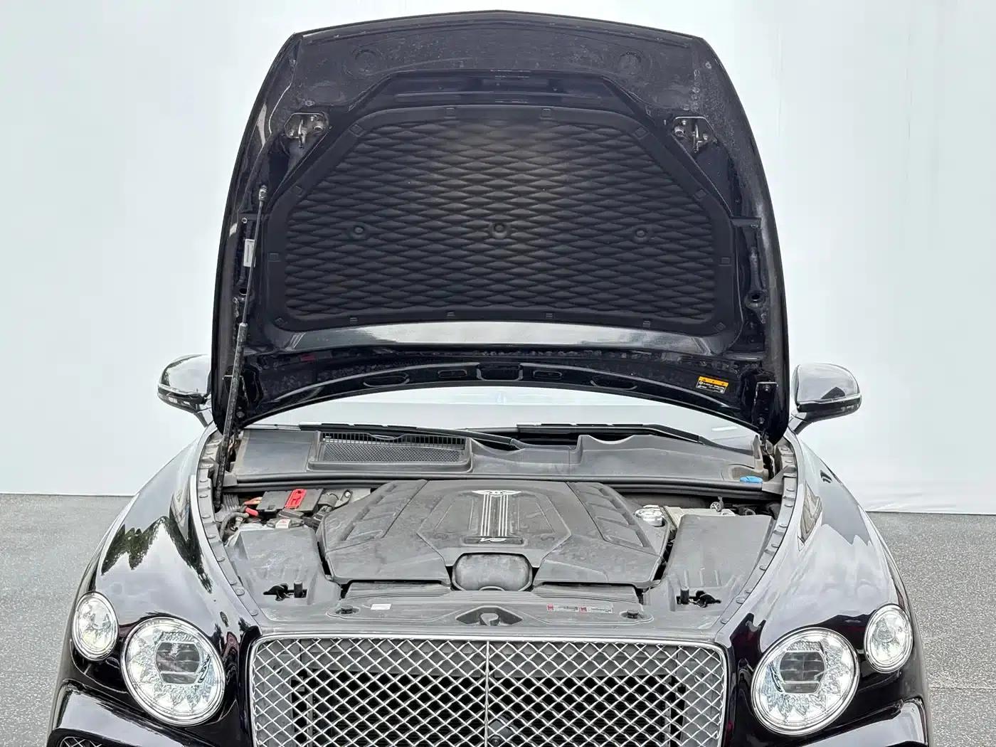 Bentayga 2022 4.0T V8 — миниатюра 22