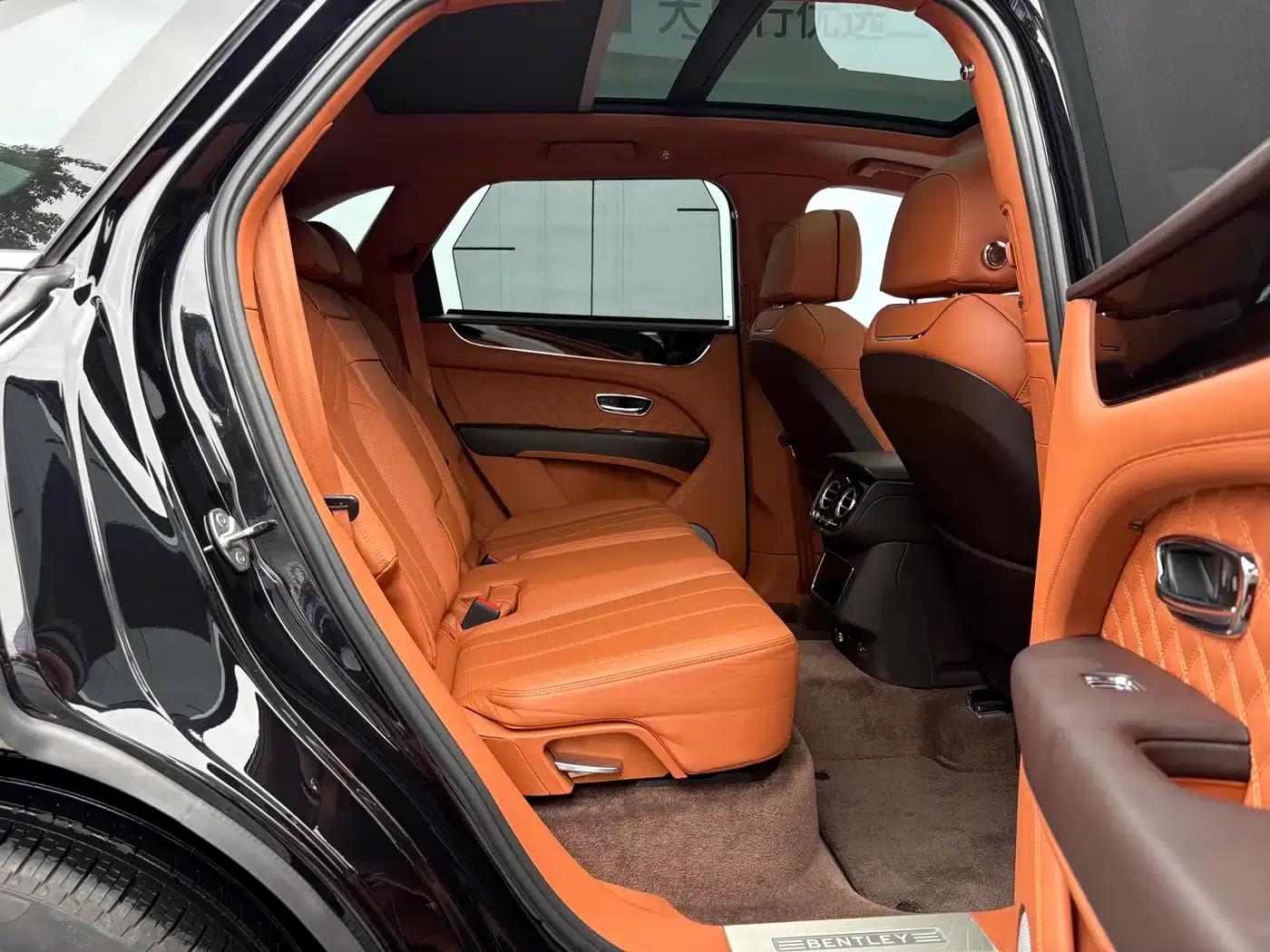 Bentayga 2022 4.0T V8 — миниатюра 25