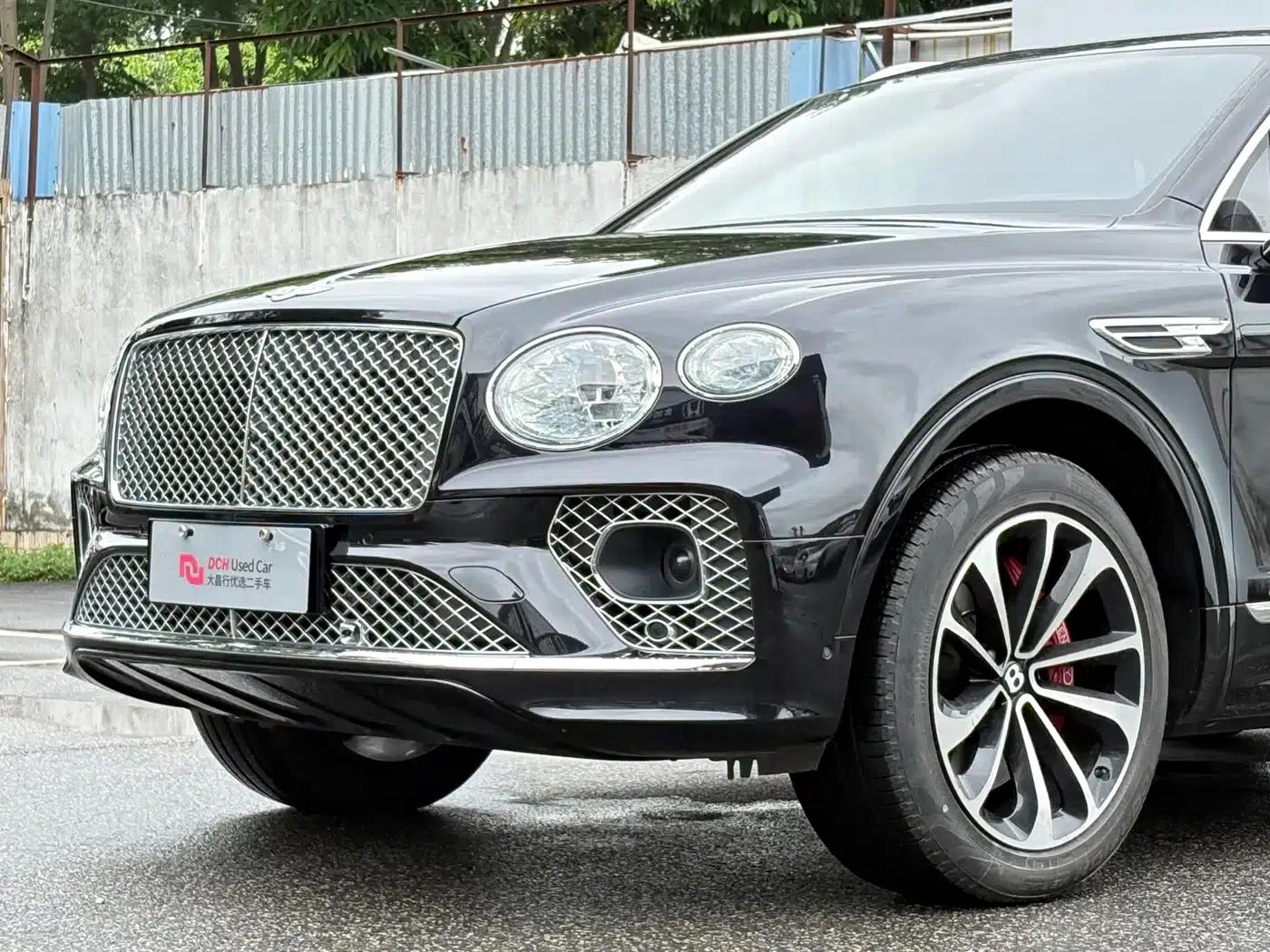 Bentayga 2022 4.0T V8 — миниатюра 26