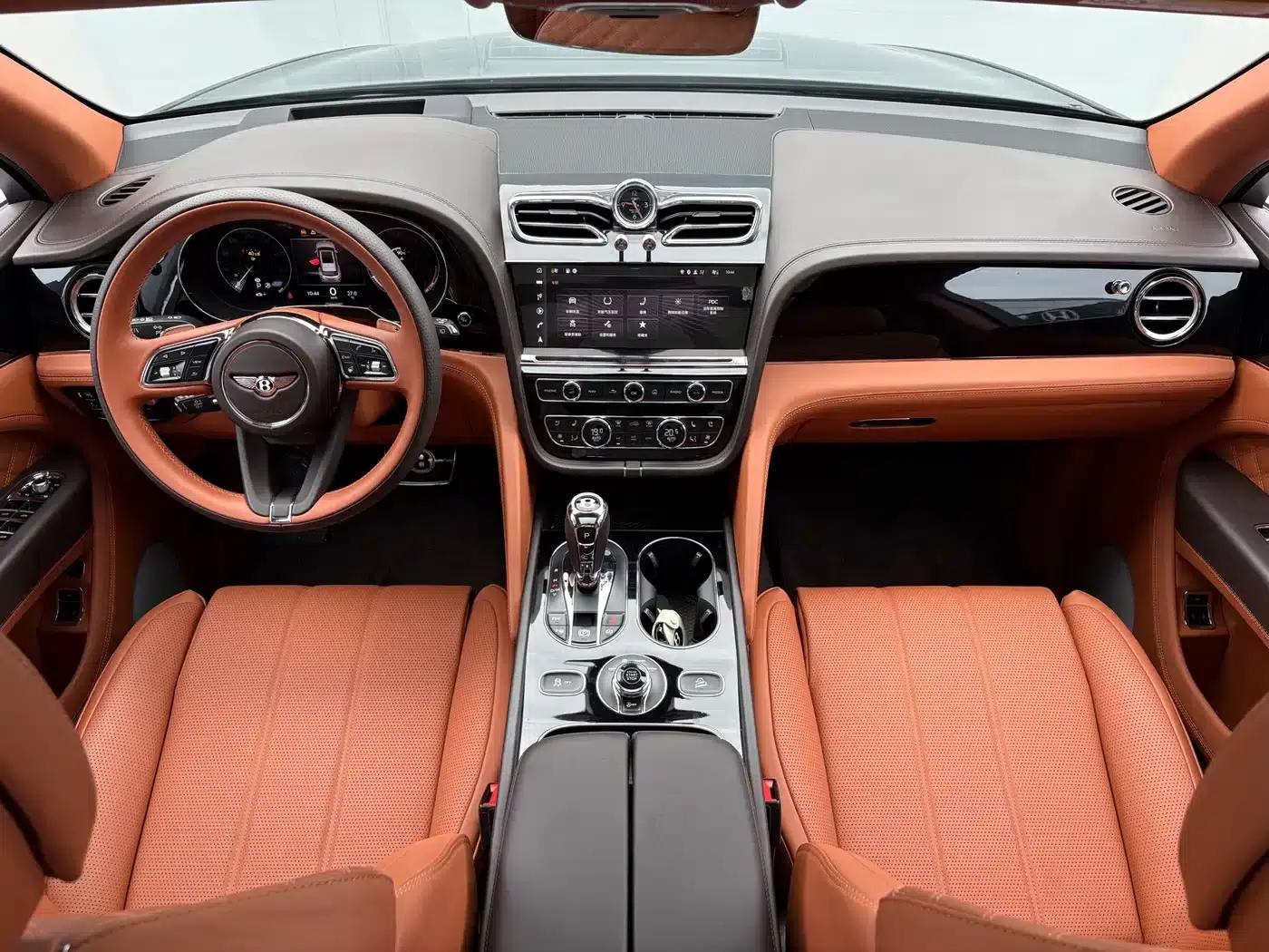 Bentayga 2022 4.0T V8 — миниатюра 6