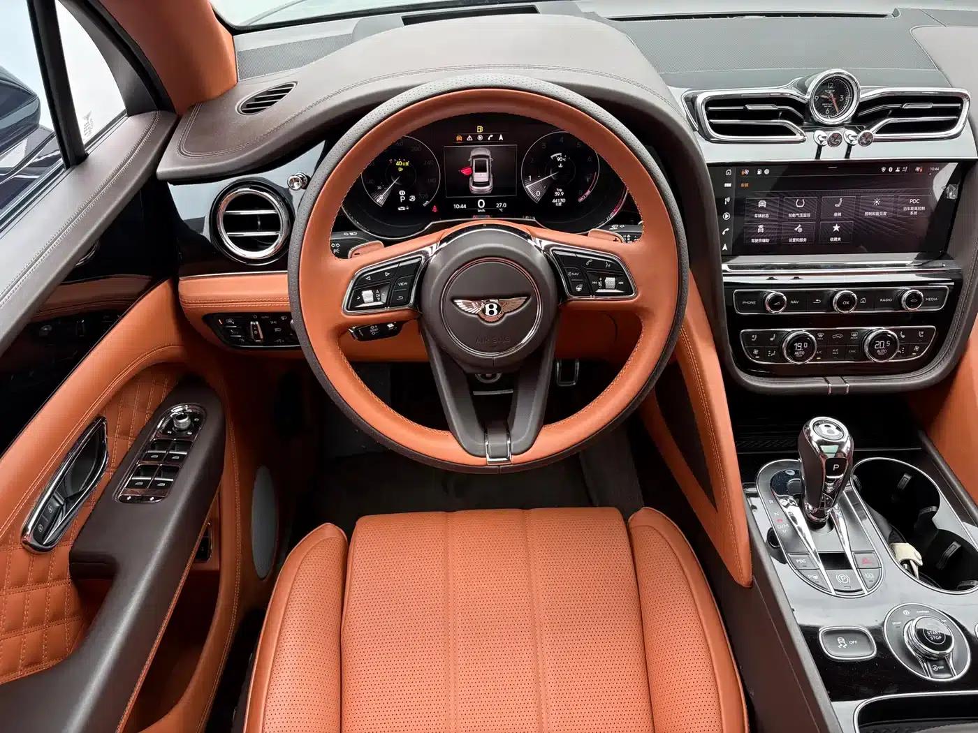 Bentayga 2022 4.0T V8 — миниатюра 7