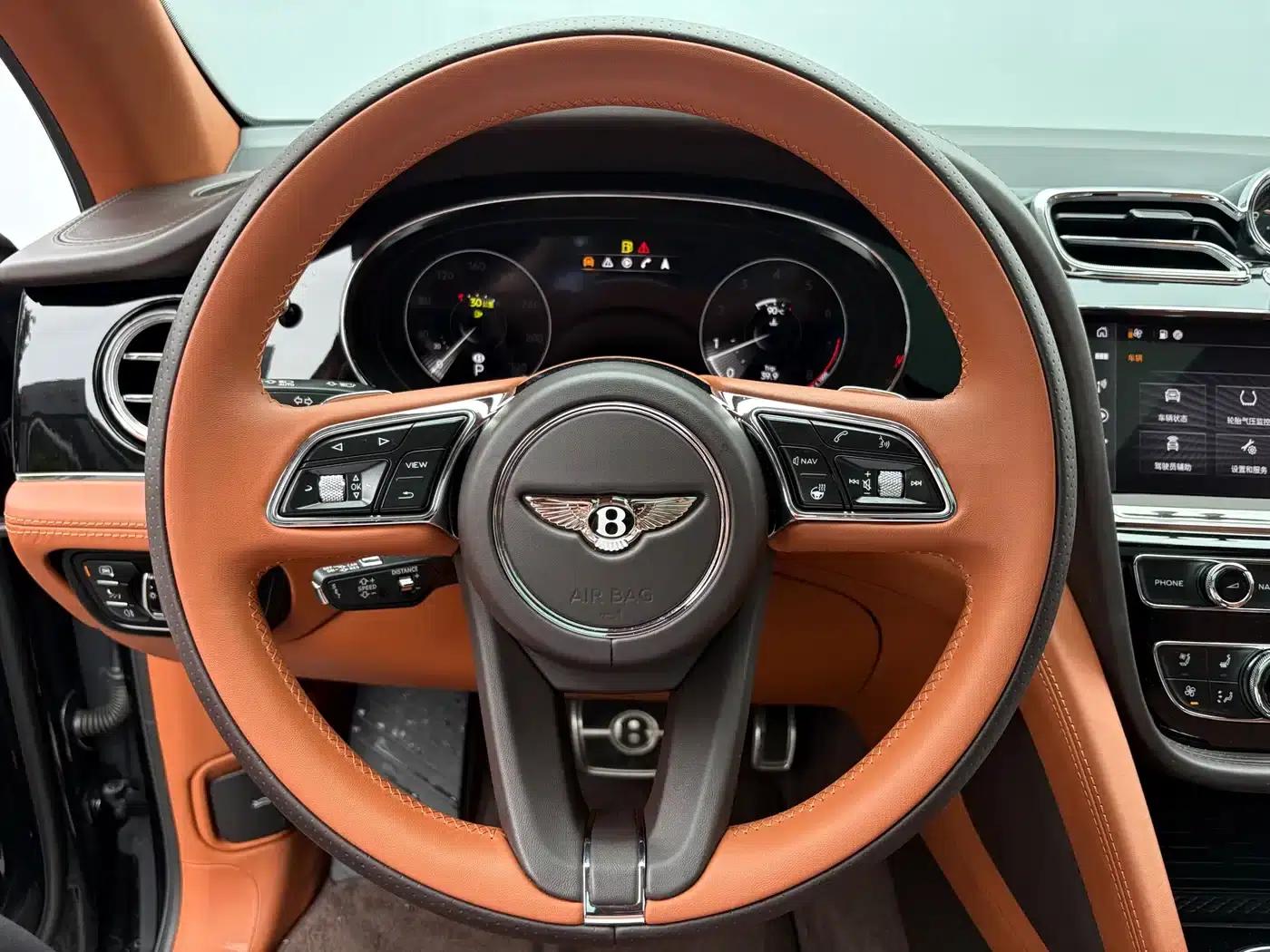 Bentayga 2022 4.0T V8 — миниатюра 9