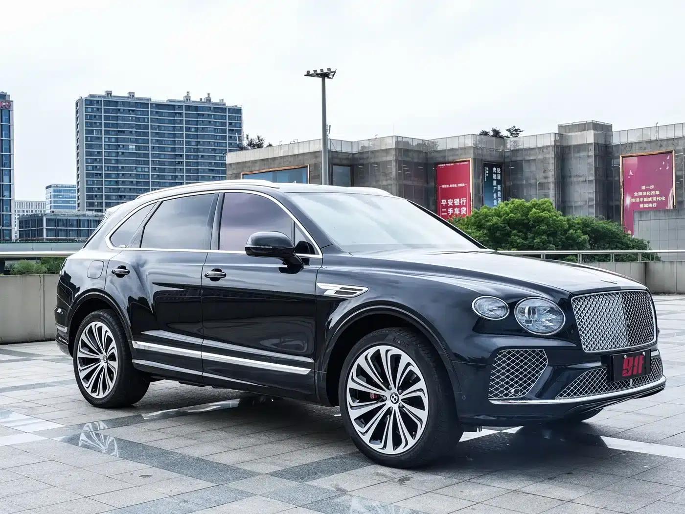 Bentayga 2022 4.0T V8 — миниатюра 2