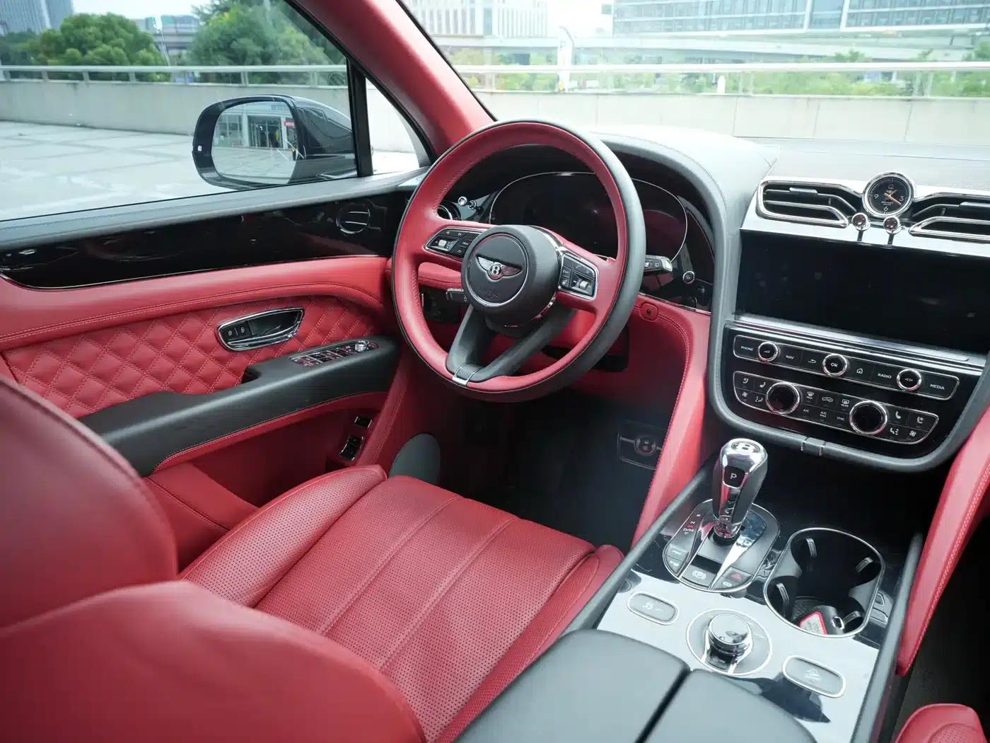 Bentayga 2022 4.0T V8 — миниатюра 14