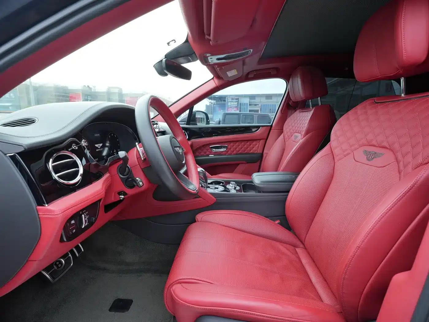 Bentayga 2022 4.0T V8 — миниатюра 19