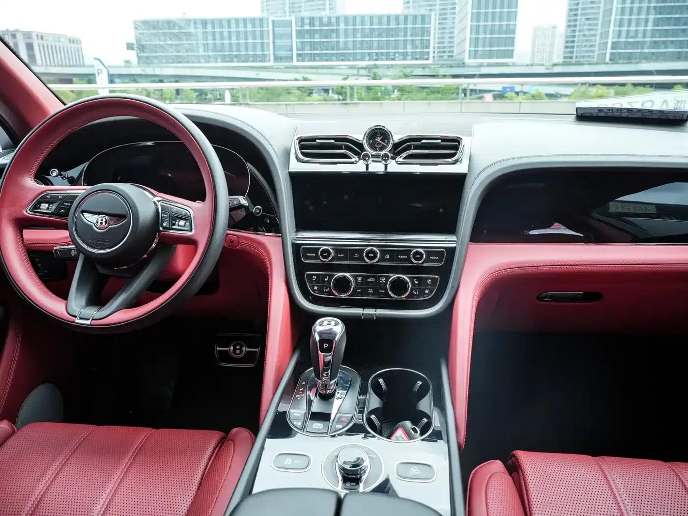 Bentayga 2022 4.0T V8 — миниатюра 8