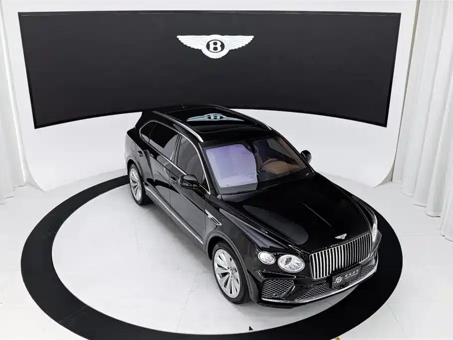 Bentayga 2024 4.0T V8 Long Wheelbase Elegance Edition — миниатюра 21