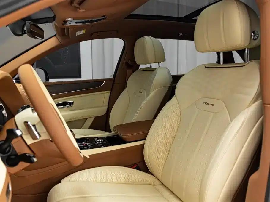 Bentayga 2024 4.0T V8 Long Wheelbase Elegance Edition — миниатюра 9