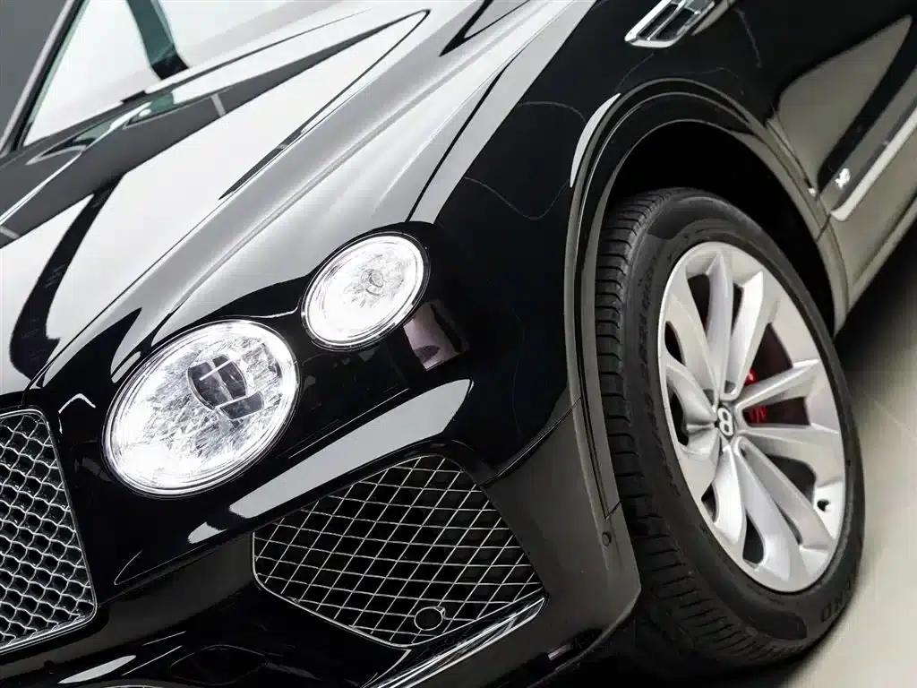 Bentayga 2022 4.0T V8 — миниатюра 2