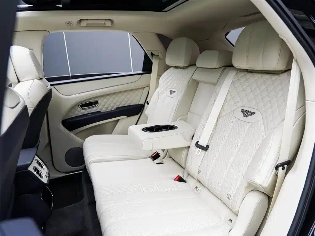 Bentayga 2022 4.0T V8 — миниатюра 13
