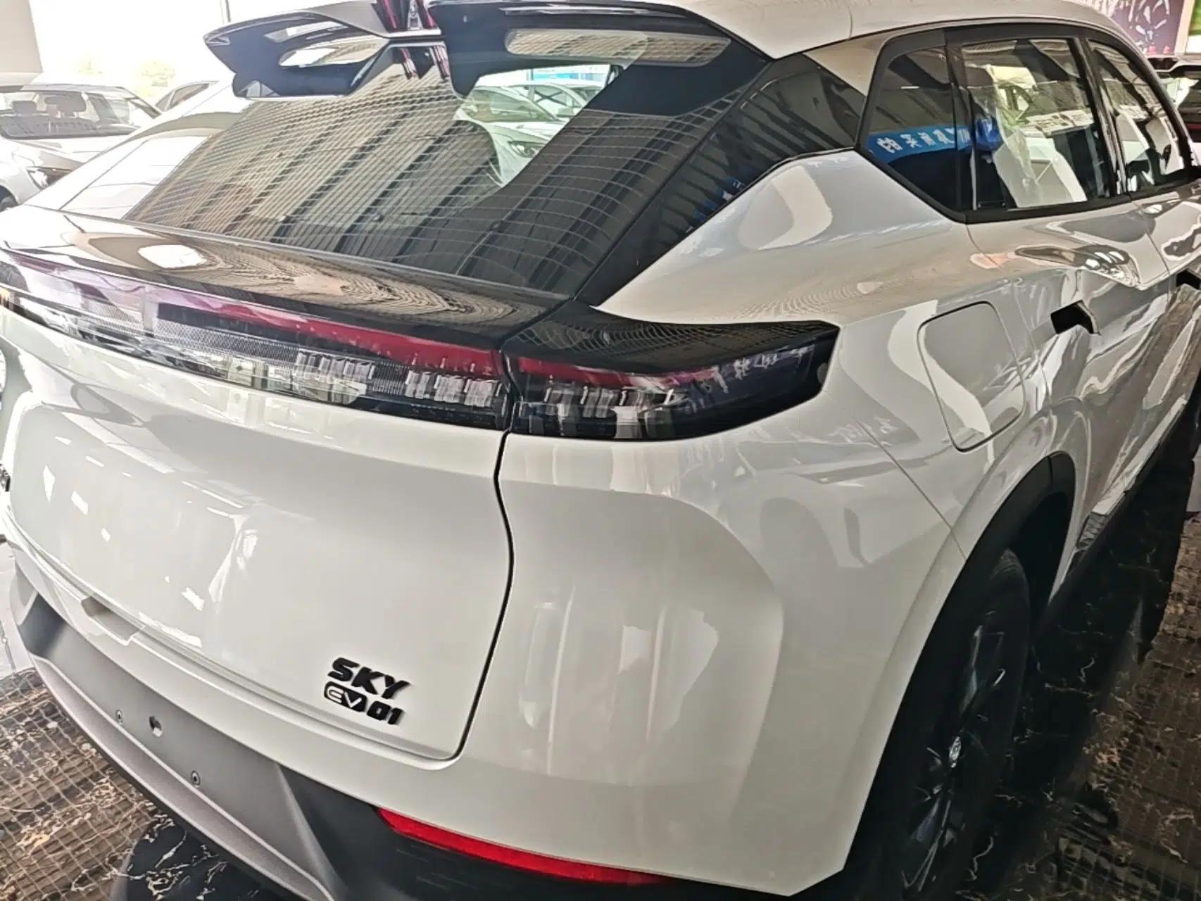 Dongfeng Aeolus SKY EV01 2025 530 km AIR Elite Edition — миниатюра 8