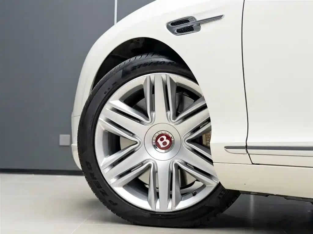 2016 Continental 4.0T GT V8 Standard Edition — миниатюра 4