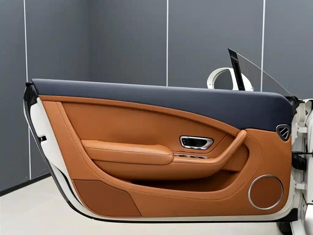 2016 Continental 4.0T GT V8 Standard Edition — миниатюра 6