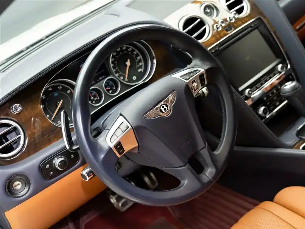 2016 Continental 4.0T GT V8 Standard Edition — миниатюра 9