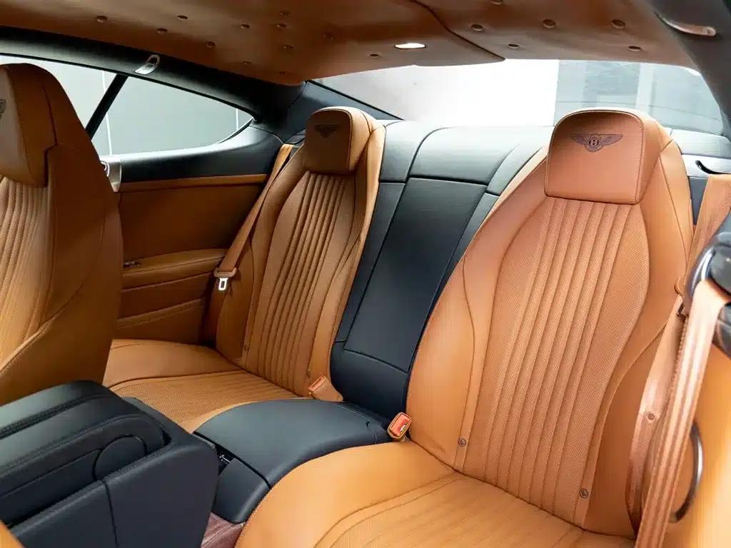 2016 Continental 4.0T GT V8 Standard Edition — миниатюра 10