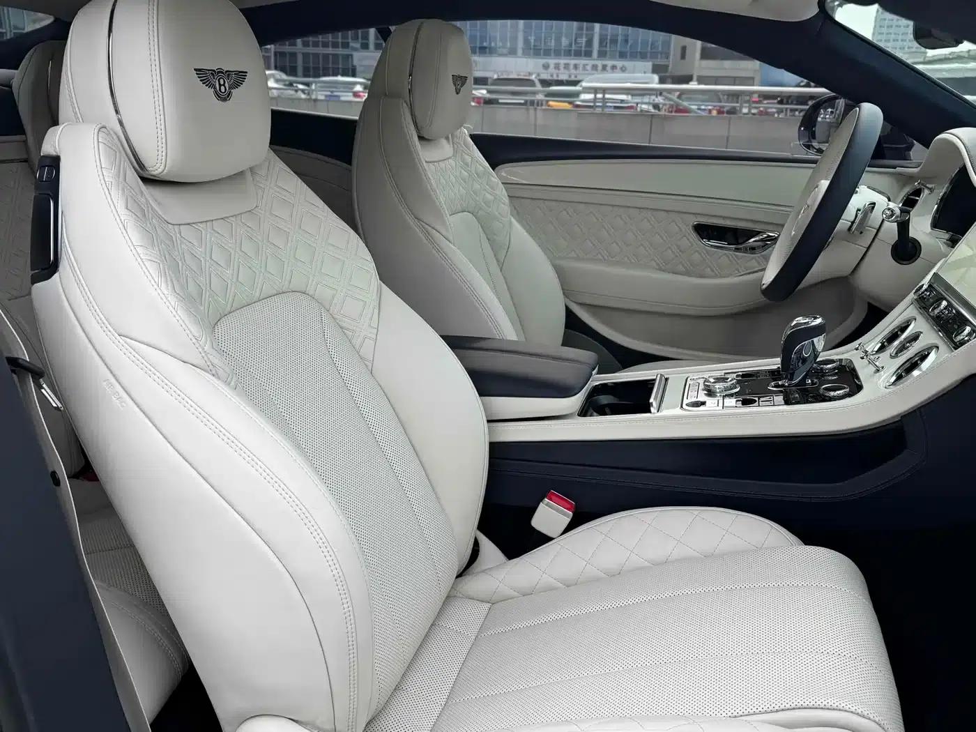 2020 Continental 4.0T GT V8 — миниатюра 15