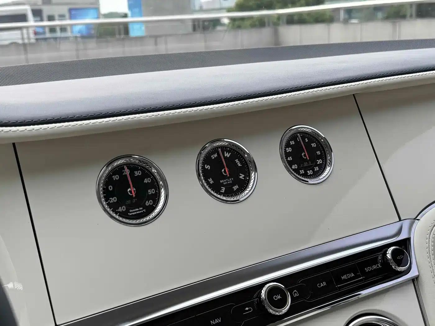 2020 Continental 4.0T GT V8 — миниатюра 18
