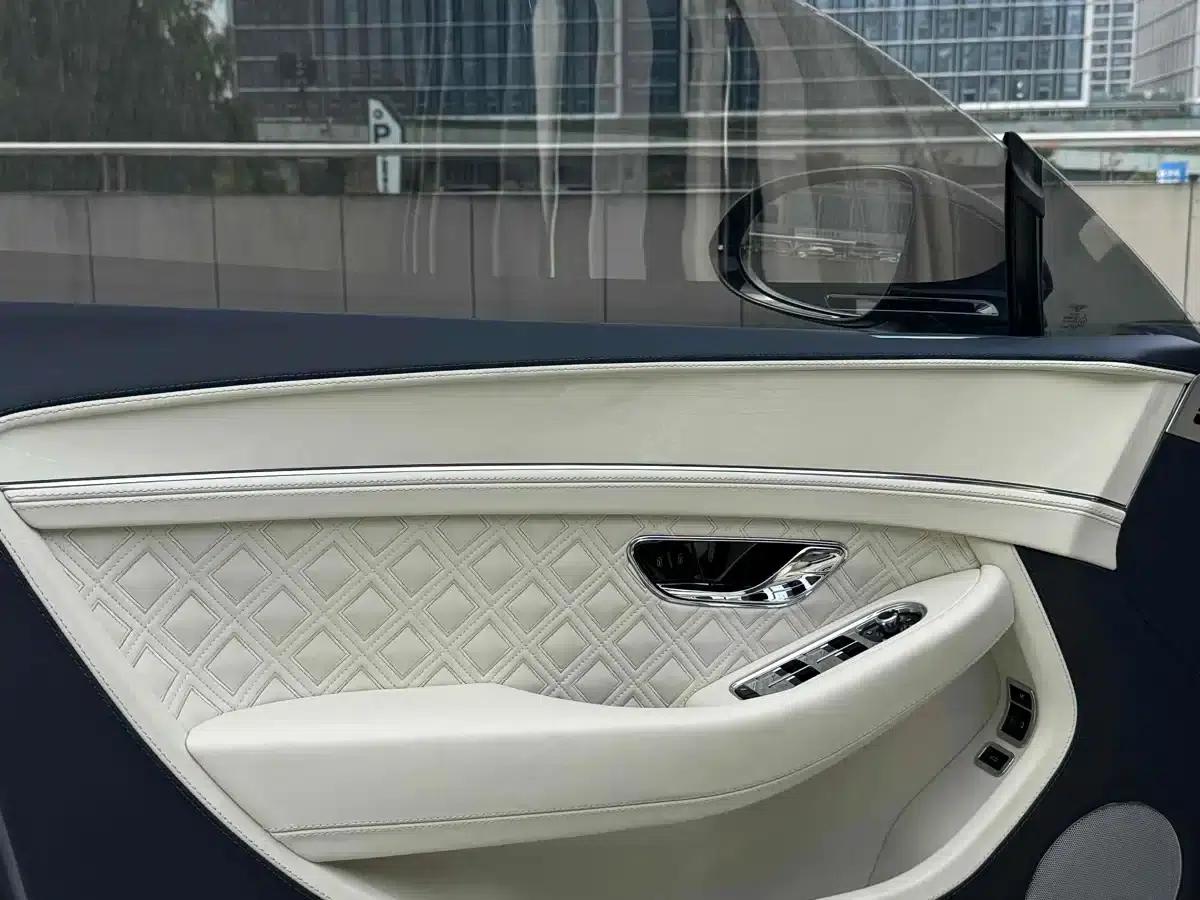 2020 Continental 4.0T GT V8 — миниатюра 9