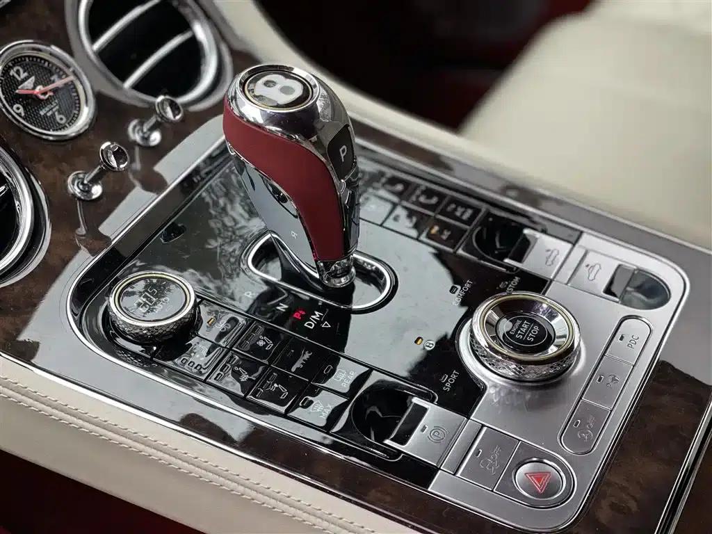 2019 Continental 6.0T GT W12 Convertible — миниатюра 11