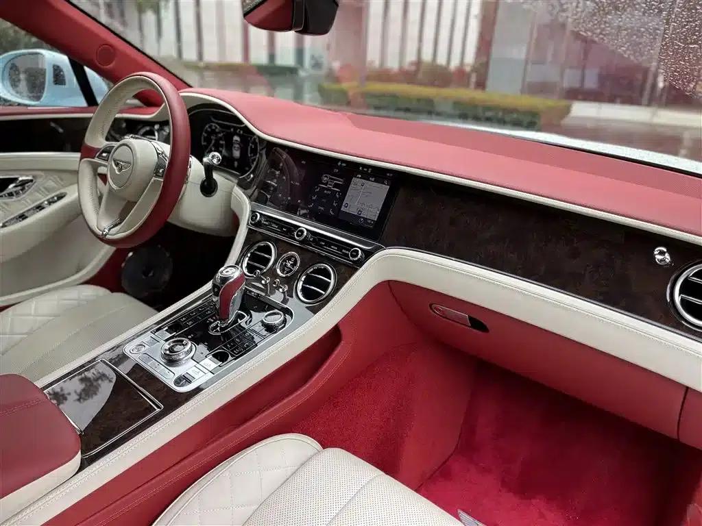 2019 Continental 6.0T GT W12 Convertible — миниатюра 17