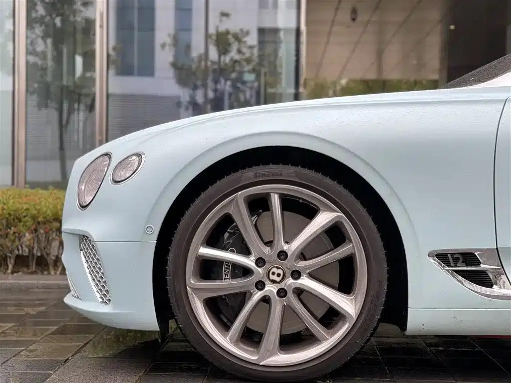 2019 Continental 6.0T GT W12 Convertible — миниатюра 7