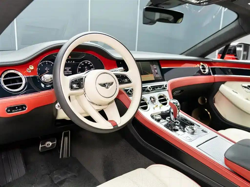 2022 Continental 4.0T GT V8 Mulliner — миниатюра 11