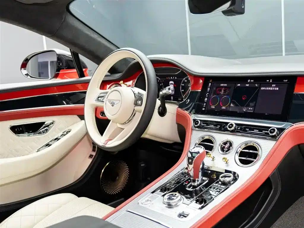 2022 Continental 4.0T GT V8 Mulliner — миниатюра 17
