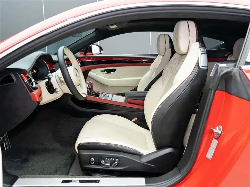 2022 Continental 4.0T GT V8 Mulliner — миниатюра 10