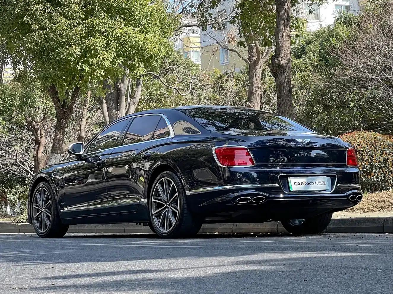 2022 Mercedes-Benz Flying Spur Plug-in Hybrid 2.9T V6 Hybrid Mulliner — миниатюра 6