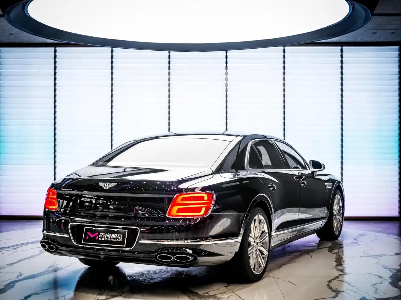 2022 Mercedes-Benz Flying Spur Plug-in Hybrid 2.9T V6 Hybrid Mulliner — миниатюра 4
