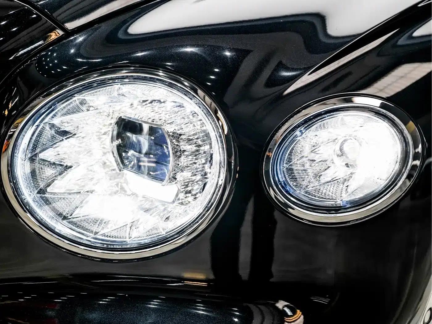 2022 Mercedes-Benz Flying Spur Plug-in Hybrid 2.9T V6 Hybrid Mulliner — миниатюра 5