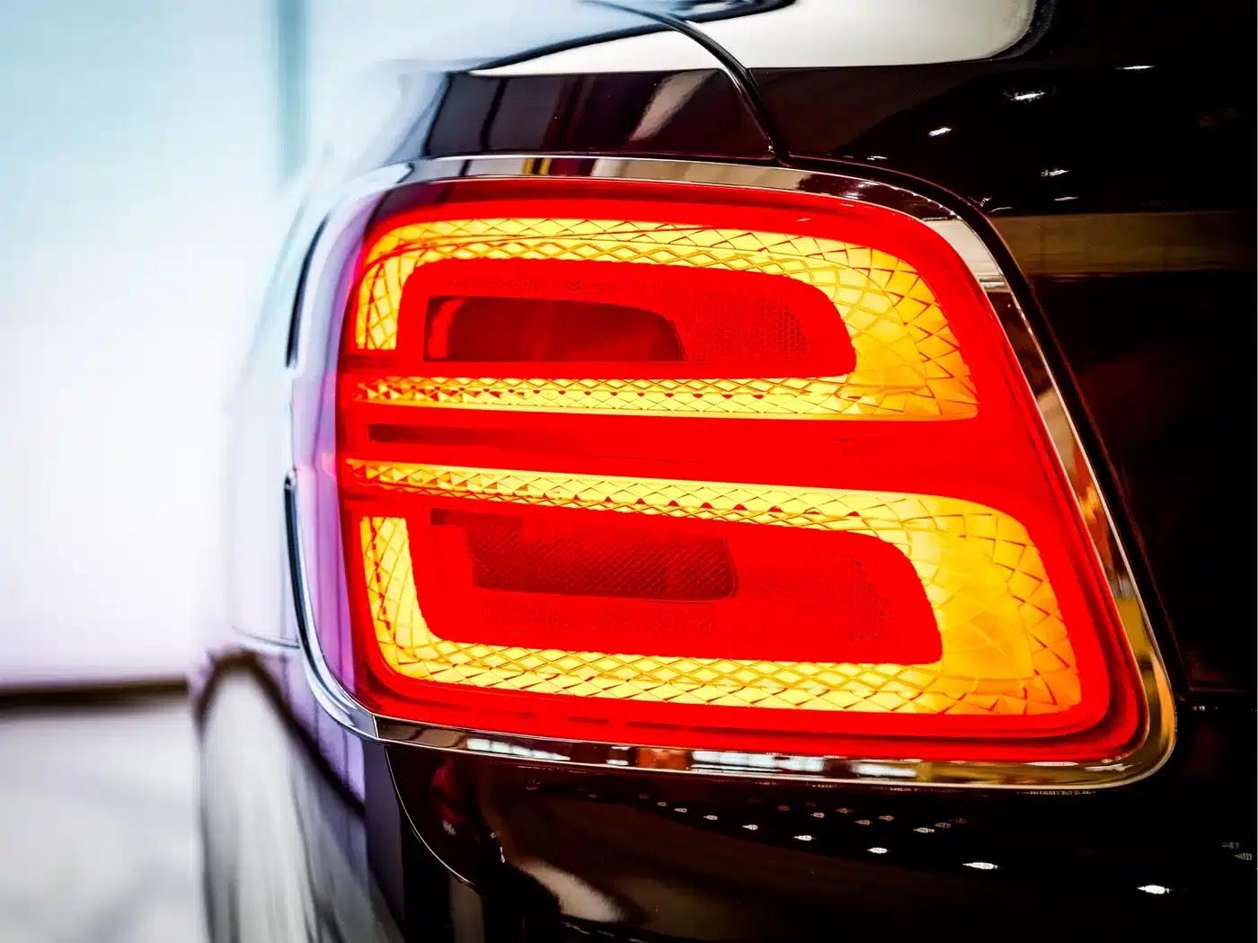 2022 Mercedes-Benz Flying Spur Plug-in Hybrid 2.9T V6 Hybrid Mulliner — миниатюра 6