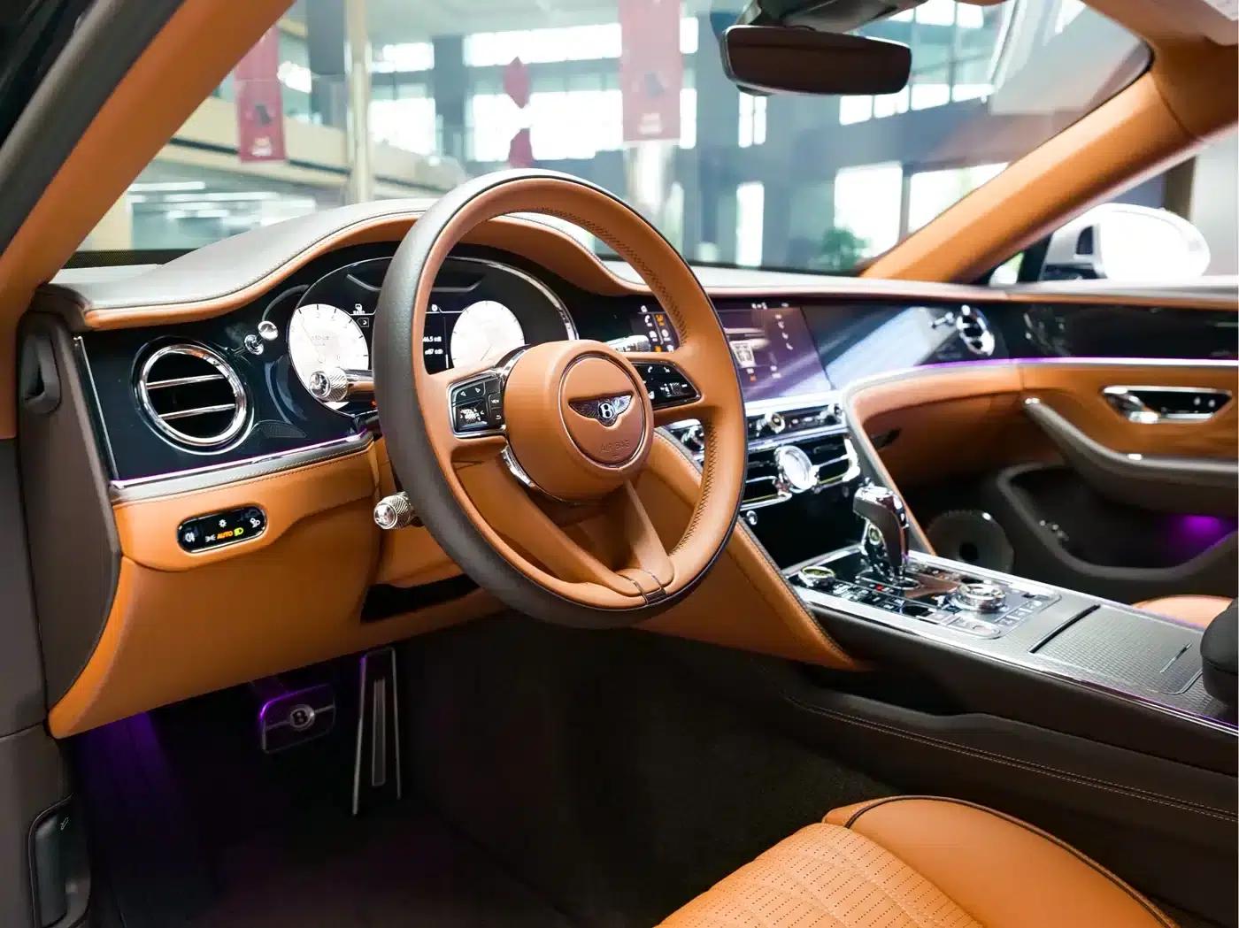 2022 Mercedes-Benz Flying Spur Plug-in Hybrid 2.9T V6 Hybrid Mulliner — миниатюра 10