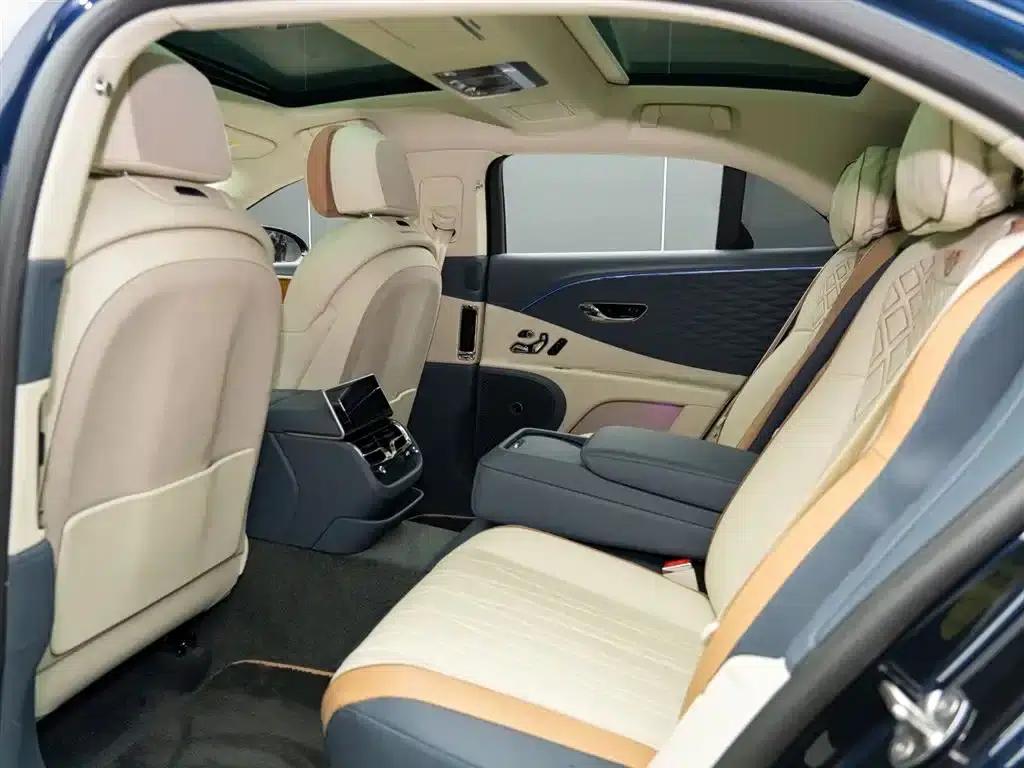 2022 Mercedes-Benz Flying Spur Plug-in Hybrid 2.9T V6 Hybrid Mulliner — миниатюра 12