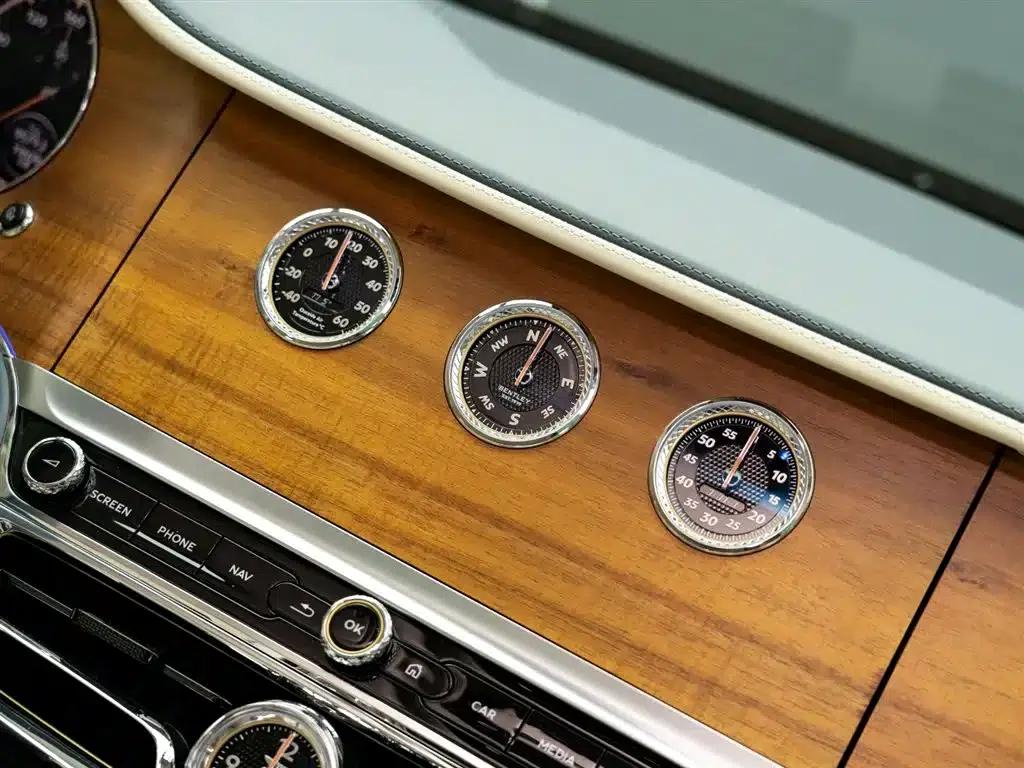 2022 Mercedes-Benz Flying Spur Plug-in Hybrid 2.9T V6 Hybrid Mulliner — миниатюра 20