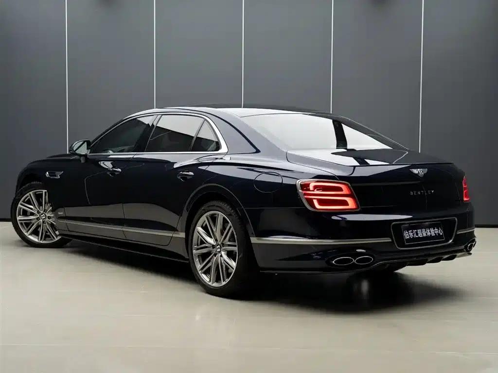 2022 Mercedes-Benz Flying Spur Plug-in Hybrid 2.9T V6 Hybrid Mulliner — миниатюра 4