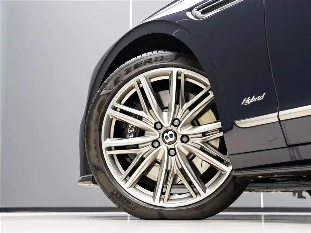 2022 Mercedes-Benz Flying Spur Plug-in Hybrid 2.9T V6 Hybrid Mulliner — миниатюра 5