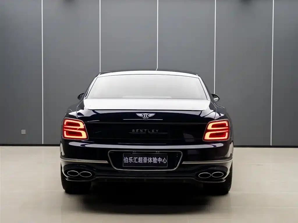 2022 Mercedes-Benz Flying Spur Plug-in Hybrid 2.9T V6 Hybrid Mulliner — миниатюра 6