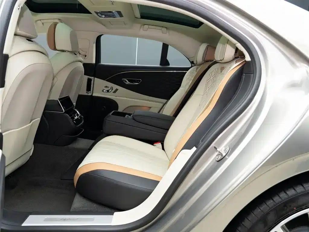 2022 Mercedes-Benz Flying Spur Plug-in Hybrid 2.9T V6 Hybrid Mulliner — миниатюра 12