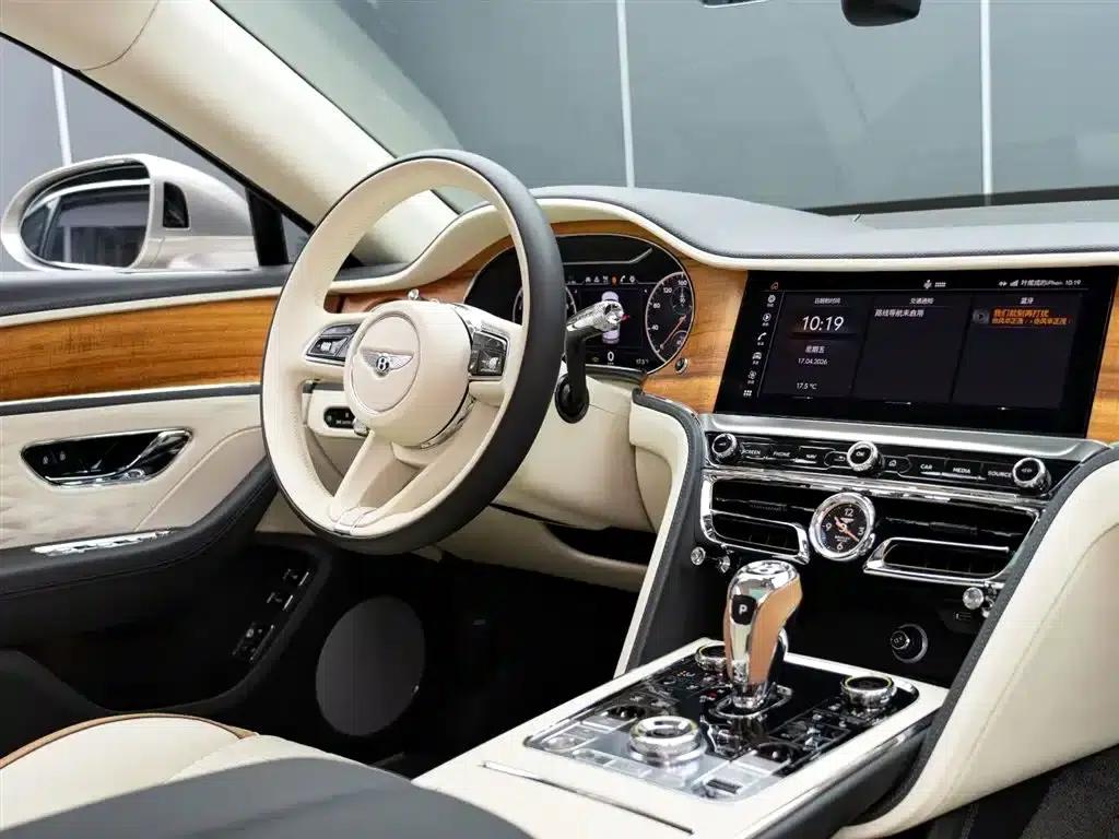 2022 Mercedes-Benz Flying Spur Plug-in Hybrid 2.9T V6 Hybrid Mulliner — миниатюра 18