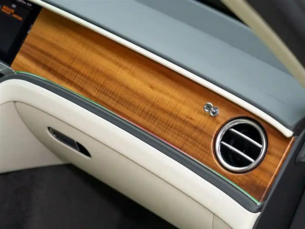 2022 Mercedes-Benz Flying Spur Plug-in Hybrid 2.9T V6 Hybrid Mulliner — миниатюра 20