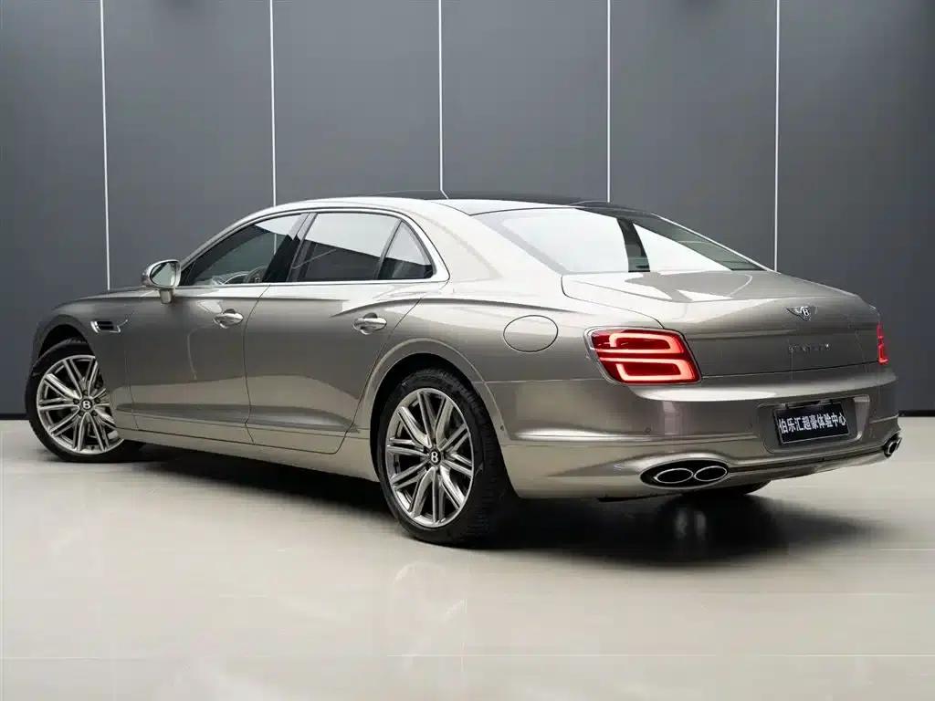 2022 Mercedes-Benz Flying Spur Plug-in Hybrid 2.9T V6 Hybrid Mulliner — миниатюра 5