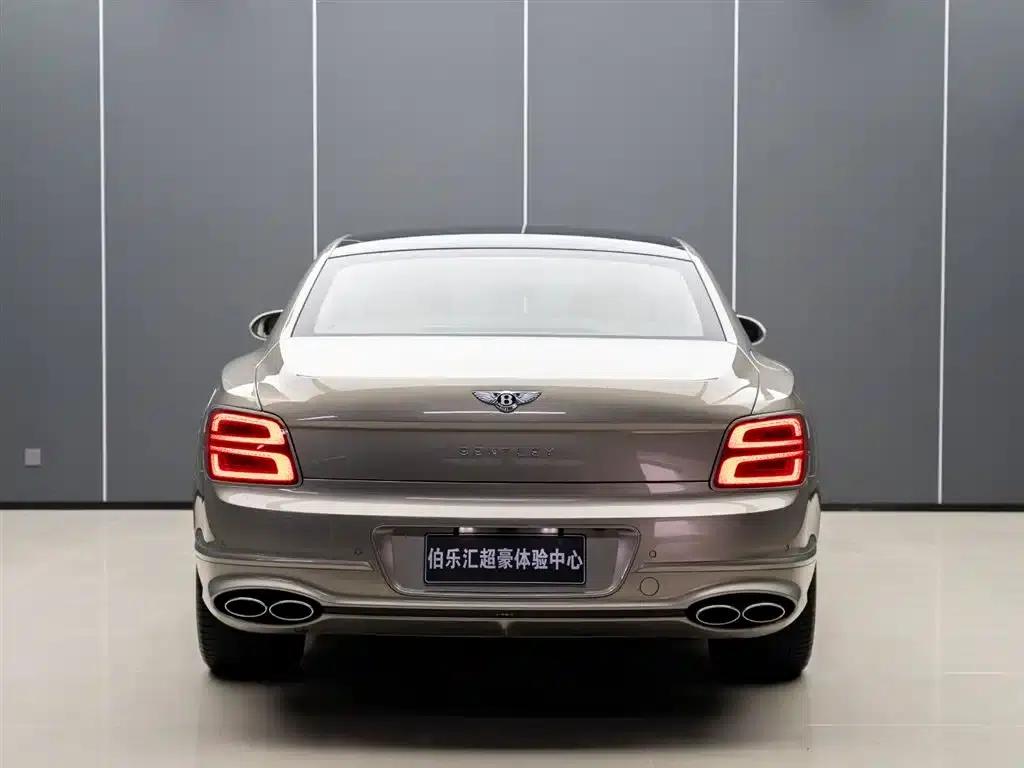 2022 Mercedes-Benz Flying Spur Plug-in Hybrid 2.9T V6 Hybrid Mulliner — миниатюра 7