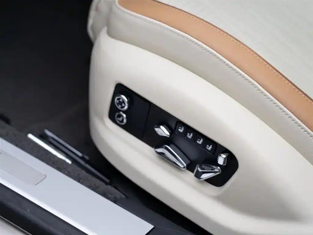 2022 Mercedes-Benz Flying Spur Plug-in Hybrid 2.9T V6 Hybrid Mulliner — миниатюра 9