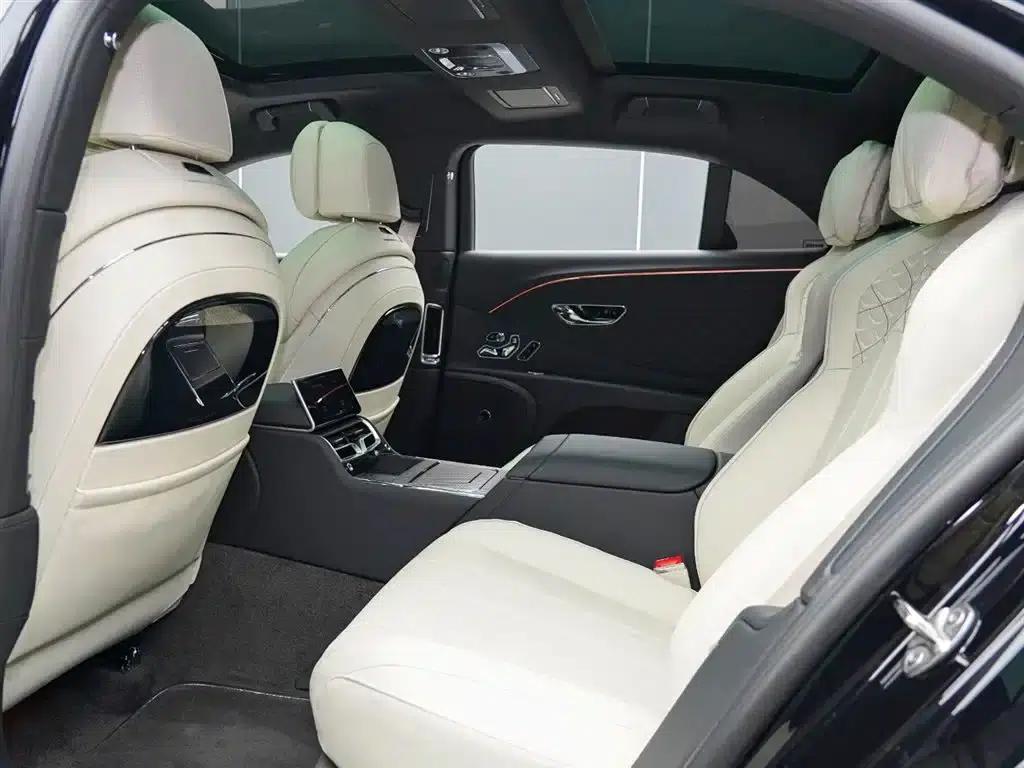 Flying Spur Plug-in Hybrid 2025 4.0T V8 Mulliner — миниатюра 14